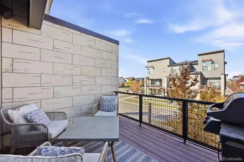 Exterior - 9120 E 52nd Dr, Denver, CO 80238 photo 4 of 5
