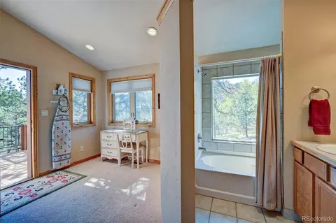 Bath - 447 Blacksmith Rd, Hartsel, CO 80449 photo 1 of 3