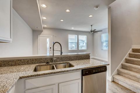 16024 E 47th Pl, Denver, CO 80239 photo 6