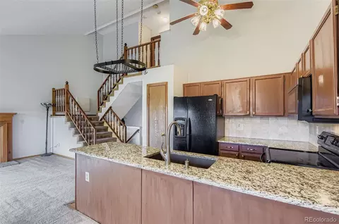 Kitchen - 19583 E Linvale Dr, Aurora, CO 80013 photo 2 of 3