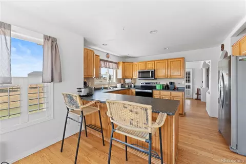 55331 E Apache Pl, Strasburg, CO 80136 photo 6