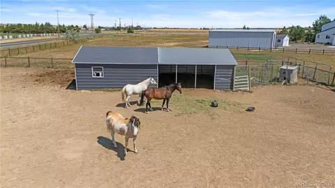 55331 E Apache Pl, Strasburg, CO 80136 photo 20