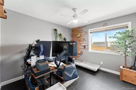55331 E Apache Pl, Strasburg, CO 80136 photo 9