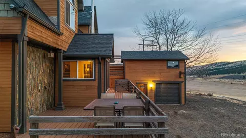 Exterior - 220 Wark Ave, Berthoud, CO 80513 photo 3 of 8