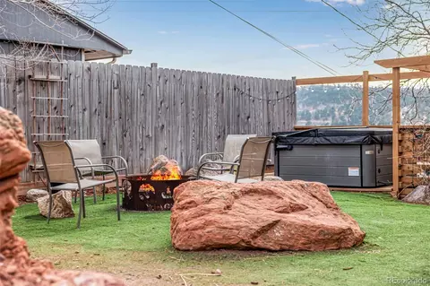 Exterior - 220 Wark Ave, Berthoud, CO 80513 photo 5 of 8