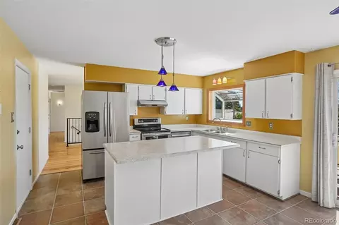 Kitchen - 1576 S Wright Ct, Lakewood, CO 80228 photo 1 of 6