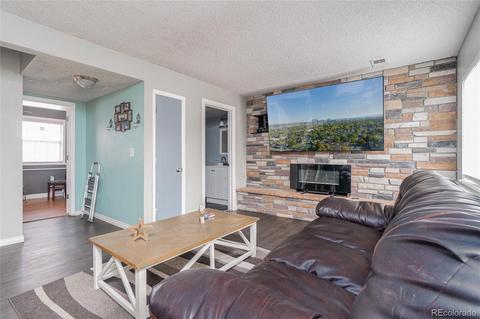 4590 Eugene Way, Denver, CO 80239 photo 10