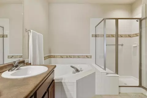 Bath - 19355 E Stanford Ave, Aurora, CO 80015 photo 4 of 6