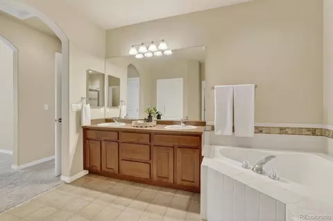 Bath - 19355 E Stanford Ave, Aurora, CO 80015 photo 3 of 6