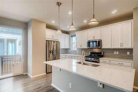 11209 E 25th Dr, Aurora, CO 80010 photo 6