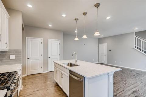 11209 E 25th Dr, Aurora, CO 80010 photo 7