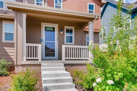 11209 E 25th Dr, Aurora, CO 80010 photo 4