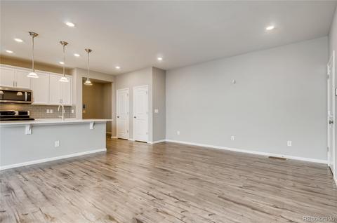 11209 E 25th Dr, Aurora, CO 80010 photo 9