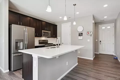 25620 E Maple Pl, Aurora, CO 80018 photo 3