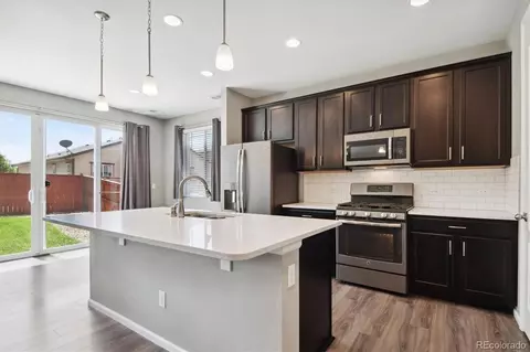 25620 E Maple Pl, Aurora, CO 80018 photo 2