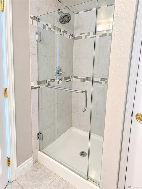 Bath - 21298 E Powers Pl, Centennial, CO 80015 photo 1 of 3