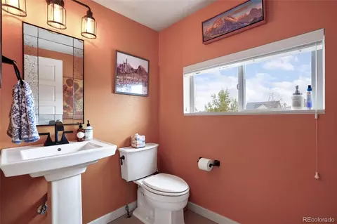 8250 E 24th Dr, Denver, CO 80238 photo 7