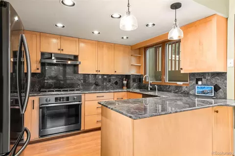 Kitchen - 9471 S Warhawk Rd, Conifer, CO 80433 photo 1 of 3