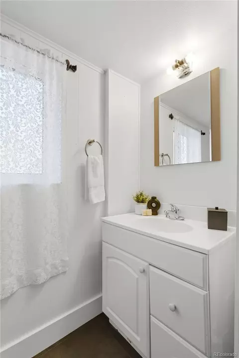 18932 E Kansas Dr, Aurora, CO 80017 photo 25