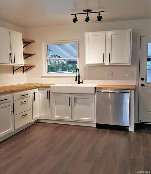 960 Lima St, Aurora, CO 80010 photo 6