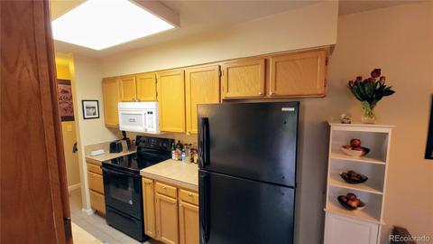 309 E Highline Cir #301, Centennial, CO 80122 photo 5