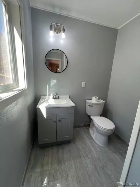 Bath - 24967 Red Cloud Dr, Conifer, CO 80433 photo 1 of 2