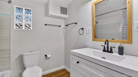 Bath - 349 Beech St, Hudson, CO 80642 photo 1 of 1