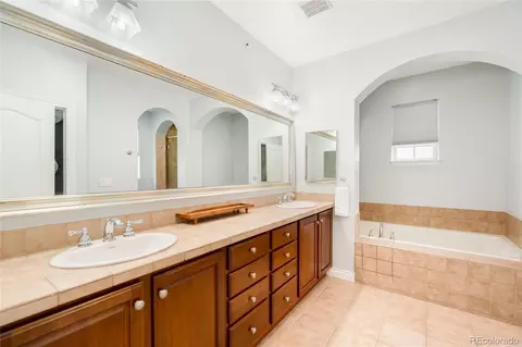 Bath - 9135 E 29th Pl, Denver, CO 80238 photo 1 of 10