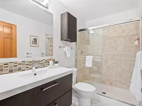 Bath - 8159 Lodgepole Trl, Lone Tree, CO 80124 photo 1 of 5