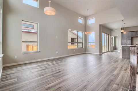 11528 E 25th Dr, Aurora, CO 80010 photo 2