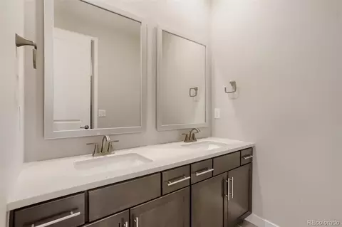 Bath - 15566 W Beloit Ave, Morrison, CO 80465 photo 5 of 6