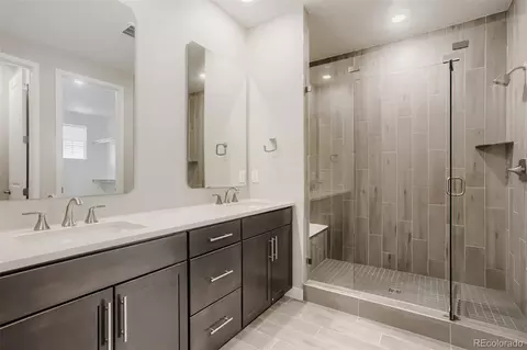 Bath - 15566 W Beloit Ave, Morrison, CO 80465 photo 2 of 6