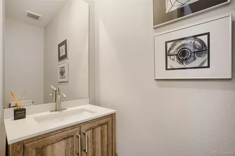 Bath - 15566 W Beloit Ave, Morrison, CO 80465 photo 4 of 6