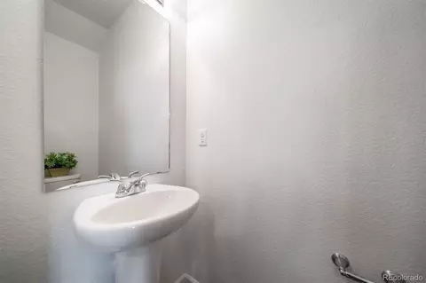 22323 E 46th Ave, Aurora, CO 80019 photo 18
