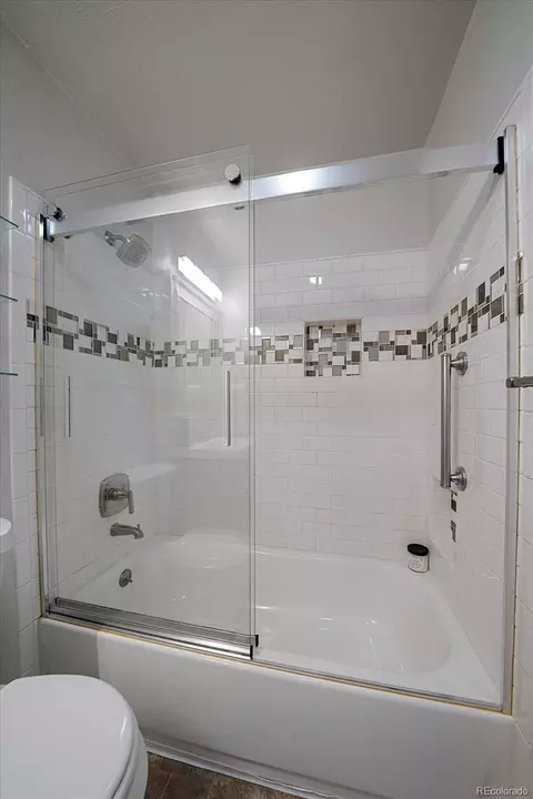 Bath - 2640 Juniper Ave #38-4, Boulder, CO 80304 photo 2 of 2