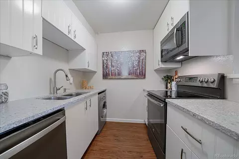 Kitchen - 2640 Juniper Ave #38-4, Boulder, CO 80304 photo 2 of 2