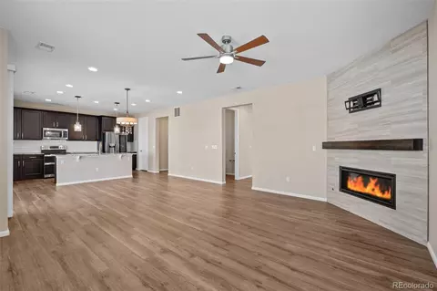 Living - 24231 E 40th Ave, Aurora, CO 80019 photo 5 of 8