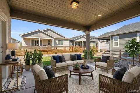 Exterior - 24231 E 40th Ave, Aurora, CO 80019 photo 2 of 4
