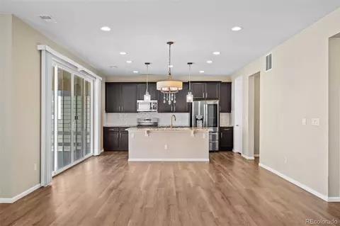 Living - 24231 E 40th Ave, Aurora, CO 80019 photo 6 of 8