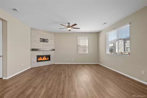 Living - 24231 E 40th Ave, Aurora, CO 80019 photo 4 of 8