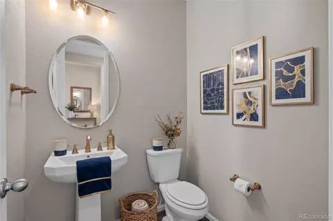 Bath - 24231 E 40th Ave, Aurora, CO 80019 photo 3 of 5