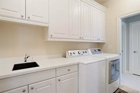8254 E 25th Dr, Denver, CO 80238 photo 28