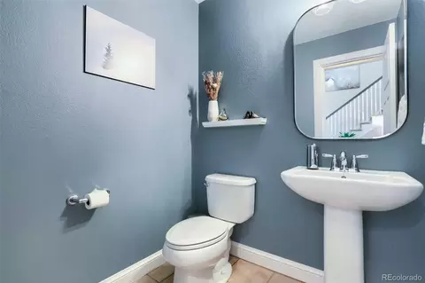 Bath - 9526 E 4th Ave, Denver, CO 80230 photo 1 of 5