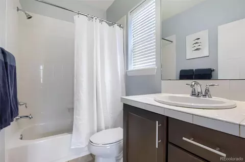 Bath - 9526 E 4th Ave, Denver, CO 80230 photo 3 of 5
