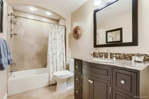 Bath - 9526 E 4th Ave, Denver, CO 80230 photo 5 of 5