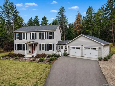 4854 Cheyenne Dr, Larkspur, CO 80118