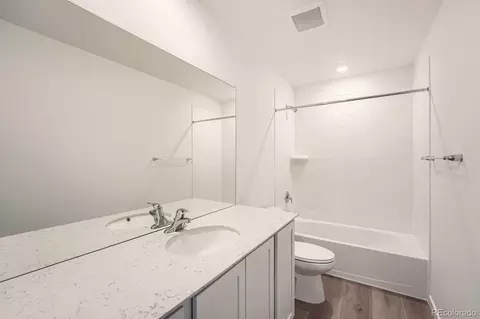 22016 E 39th Pl, Aurora, CO 80019 photo 10