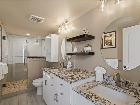 Bath - 152 Bergamot Dr, Tabernash, CO 80478 photo 2 of 5