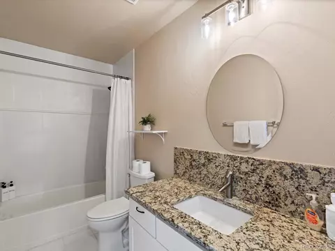 Bath - 152 Bergamot Dr, Tabernash, CO 80478 photo 5 of 5