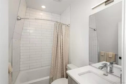 910 W 40th Ave, Denver, CO 80211 photo 16